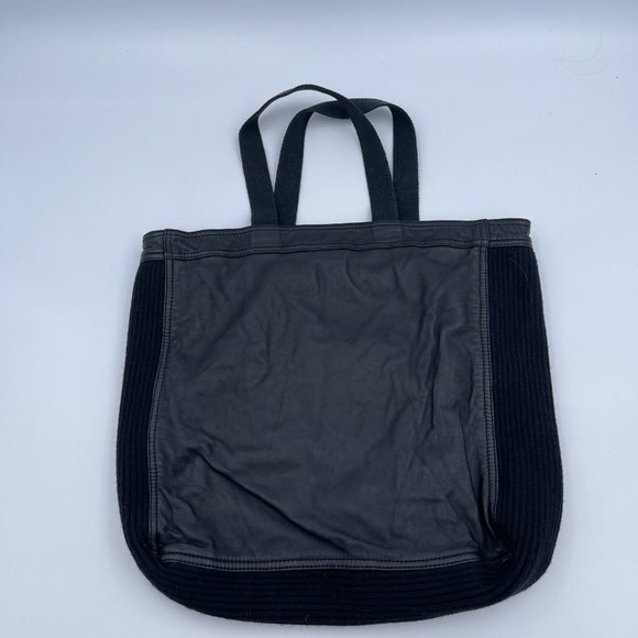 DIOR MEN'S LEATHER MESSENGER BAG - Picture 3 of 14